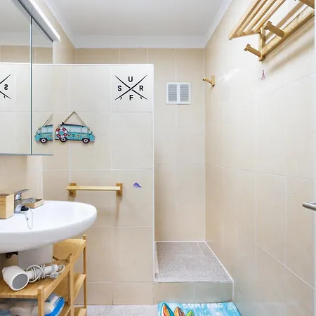 Appartement Home2book Surf Vibes Americas, Pool *